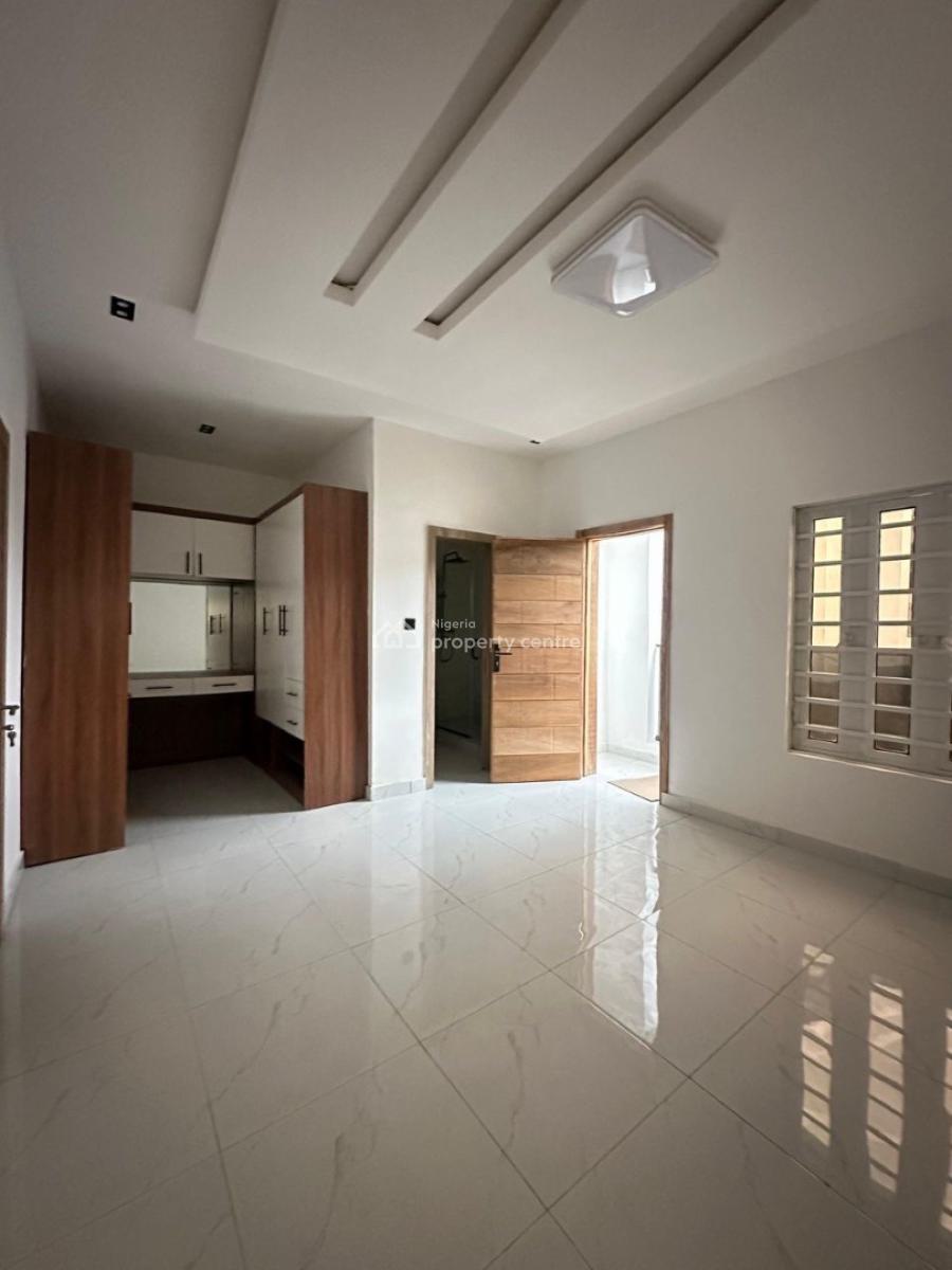 Luxurious 3 Bedroom Terraced Duplex in a Secure Estate, Sangotedo, Ajah, Lagos, Terraced Duplex for Sale