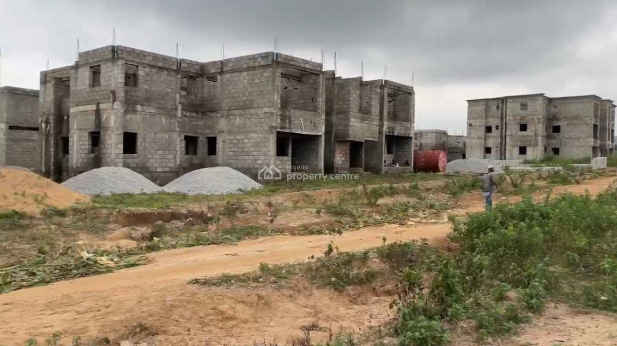 Plot for 4-bedrooms Semi Detached Triplex, Life Camp, Abuja, Residential Land for Sale