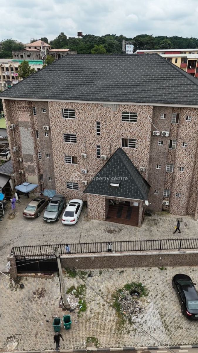 Well-positioned 40 Fully Functional Hotel Apartments, Wuse, Abuja, Hotel / Guest House for Sale