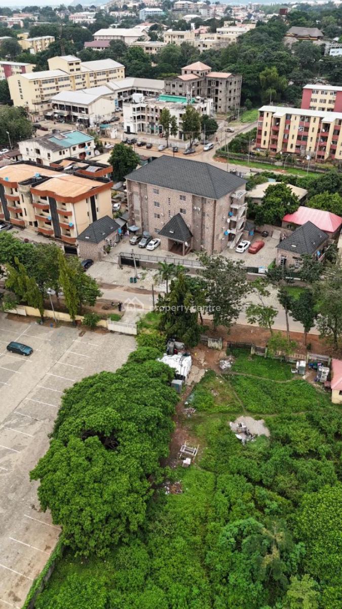 Well-positioned 40 Fully Functional Hotel Apartments, Wuse, Abuja, Hotel / Guest House for Sale