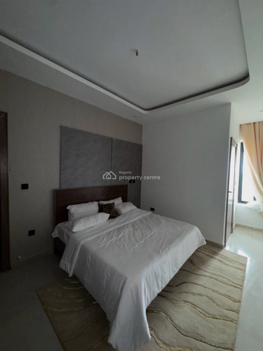 Exquisite 2 Bedroom Apartment with Swimming Pool and Bq, Lekki Phase 1, Lekki, Lagos, Block of Flats for Sale
