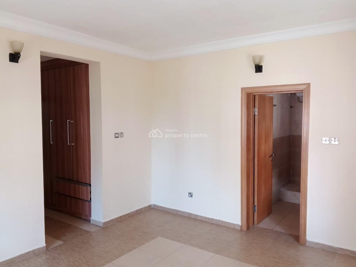 4 Bedrooms Semi Detached Triplex with Bq in a Serviced Mini Estate, Yetville Estate Kusenla Road, Ikate Elegushi, Lekki, Lagos, Semi-detached Duplex for Rent