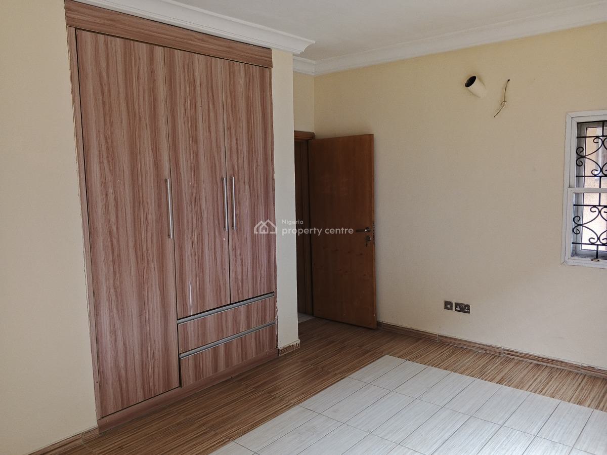 4 Bedrooms Semi Detached Triplex with Bq in a Serviced Mini Estate, Yetville Estate Kusenla Road, Ikate Elegushi, Lekki, Lagos, Semi-detached Duplex for Rent