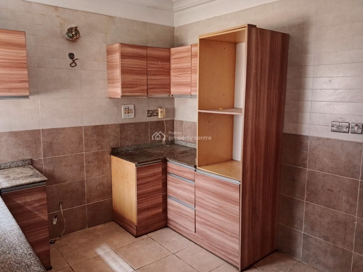 4 Bedrooms Semi Detached Triplex with Bq in a Serviced Mini Estate, Yetville Estate Kusenla Road, Ikate Elegushi, Lekki, Lagos, Semi-detached Duplex for Rent