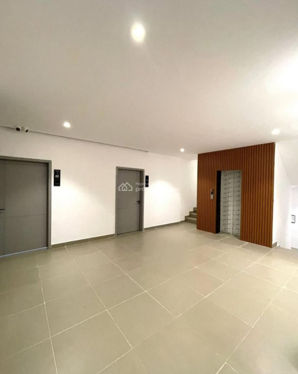 Tastefully Built 2 Bedrooms Apartment, Lekki Phase 1, Lekki, Lagos, Flat / Apartment for Sale