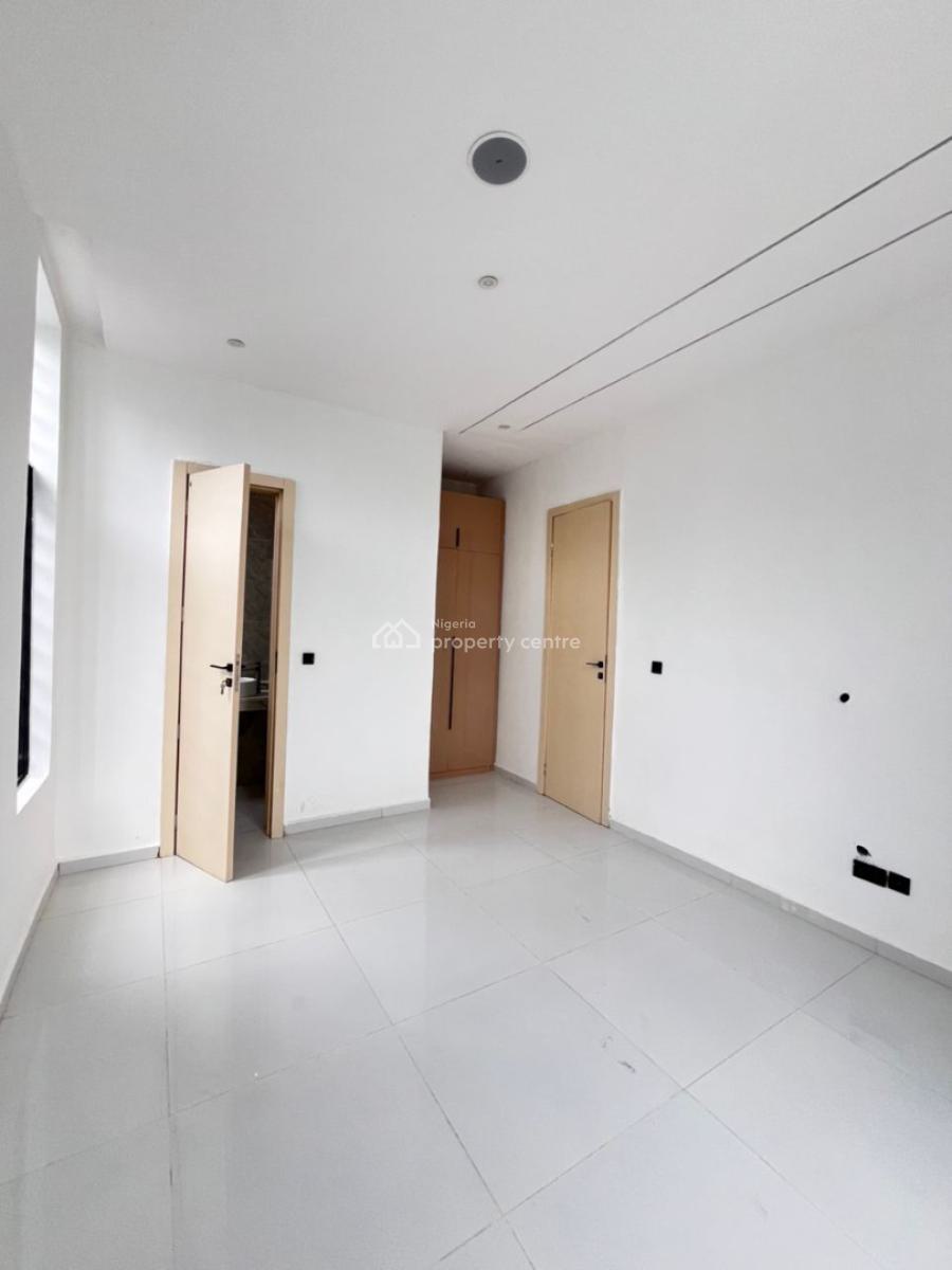 6 Bedroom Duplex, Hampton Lake Estate Chevron, Lekki, Lagos, Detached Duplex for Sale
