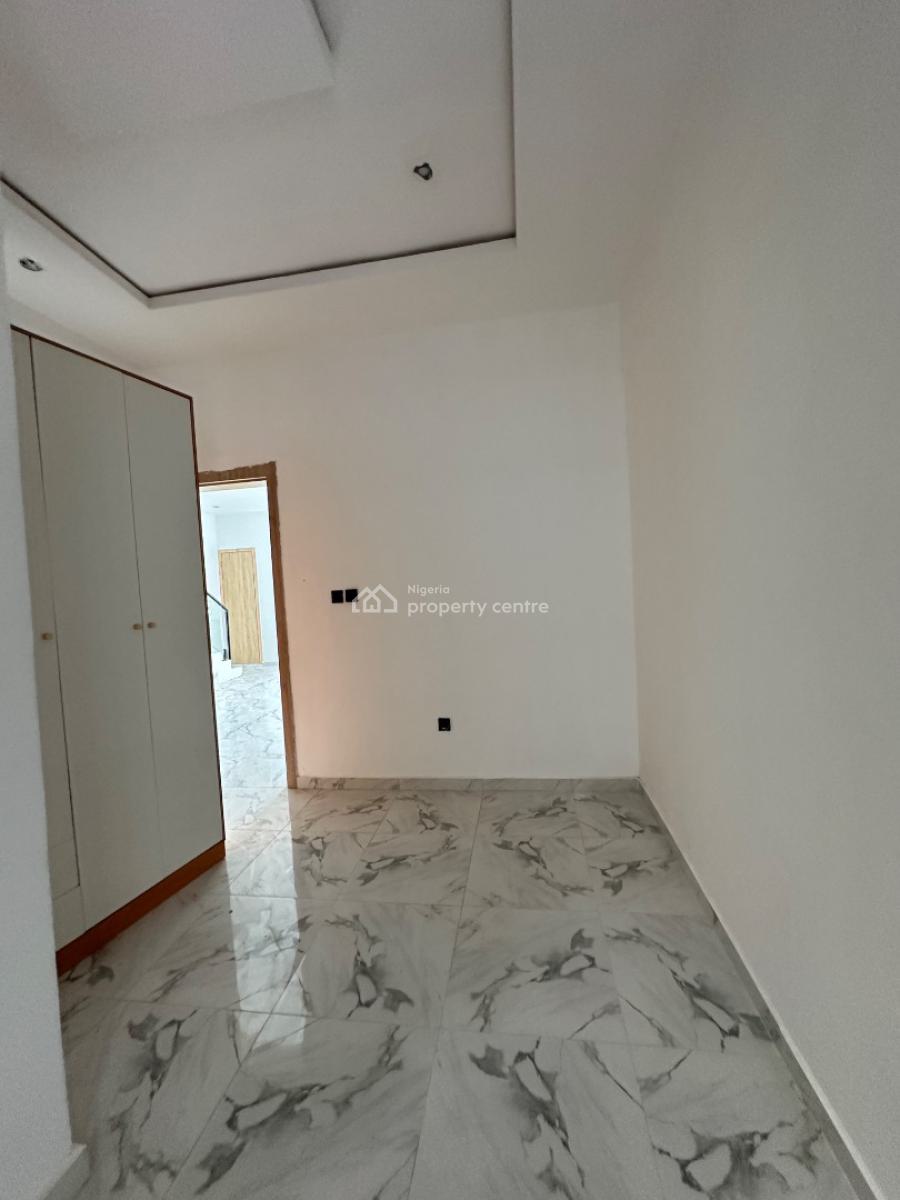 Spaciously Built 4 Bedroom Semi Detached Duplex with Bq, Idado-agungi, Lekki, Lagos, Semi-detached Duplex for Sale
