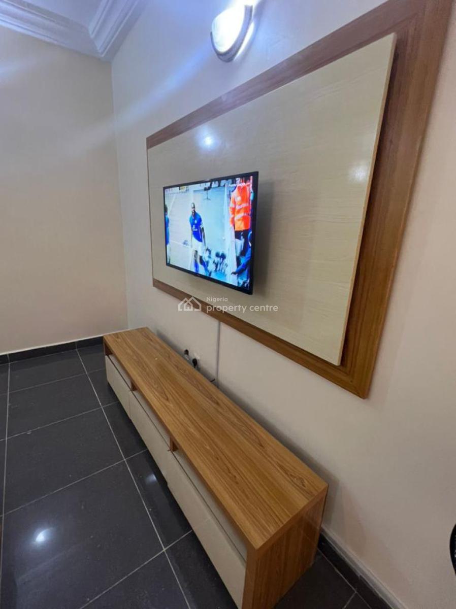 Spacious One Bedroom Apartment, 778 Francis Akinjide Close, Jabi, Abuja, Flat / Apartment Short Let