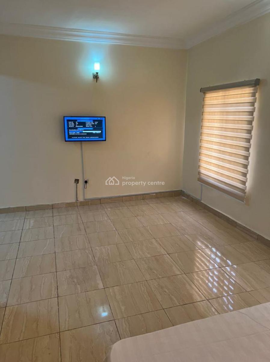 Spacious One Bedroom Apartment, 778 Francis Akinjide Close, Jabi, Abuja, Flat / Apartment Short Let