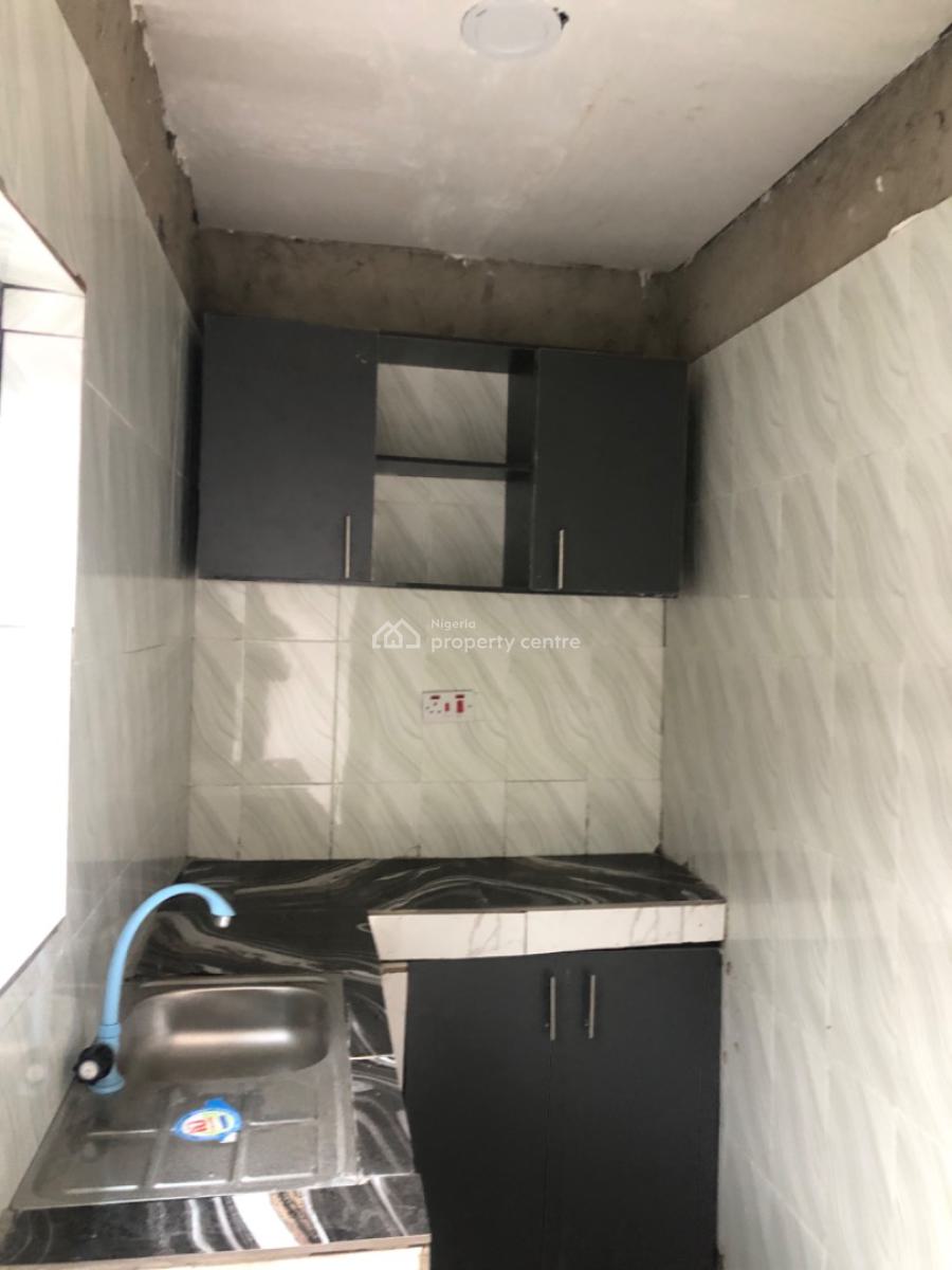Newly Built 2 Bedroom Flat, Simisola, Ogunlana, Surulere, Lagos, House for Rent