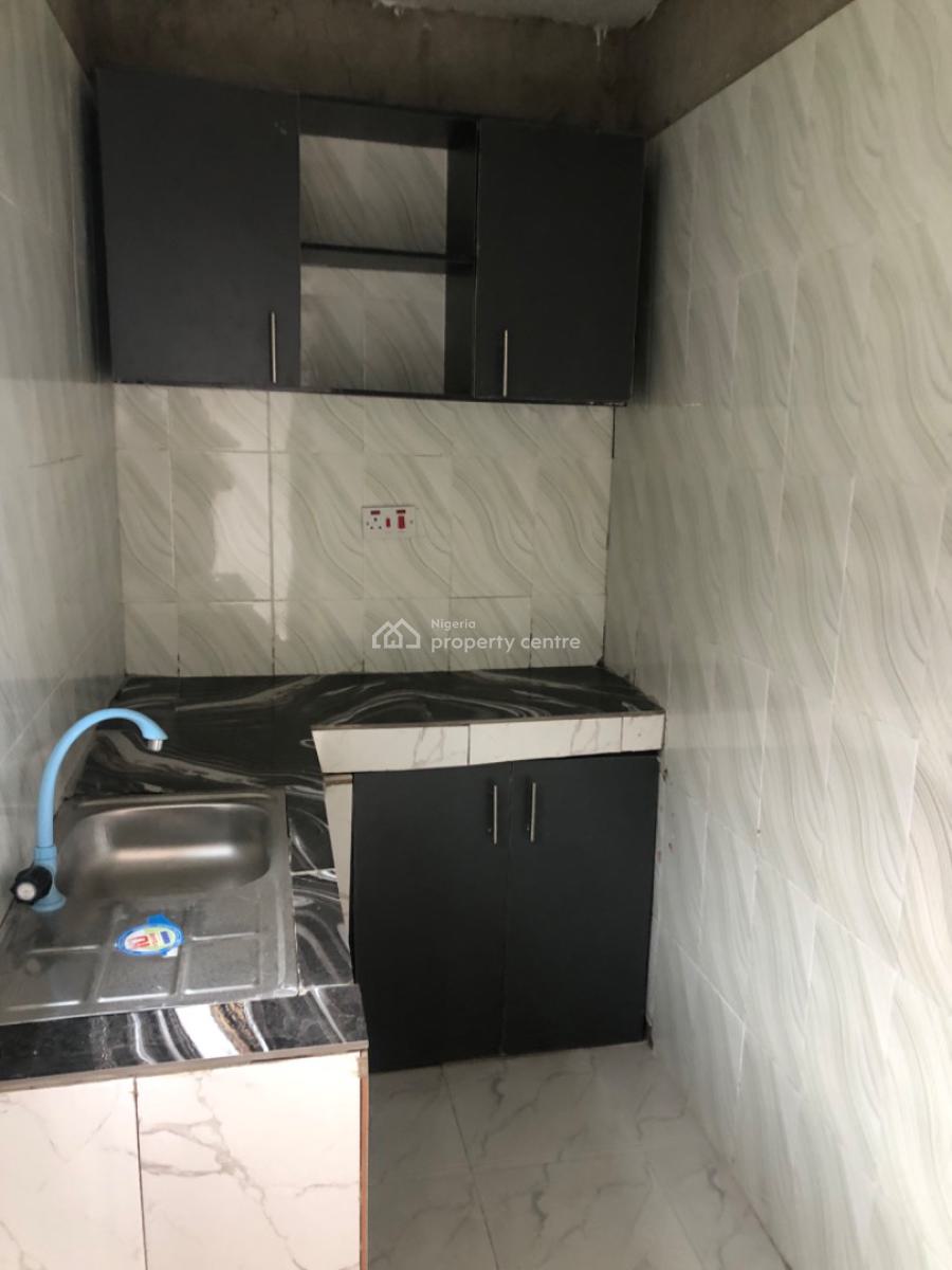 Newly Built 2 Bedroom Flat, Simisola, Ogunlana, Surulere, Lagos, House for Rent