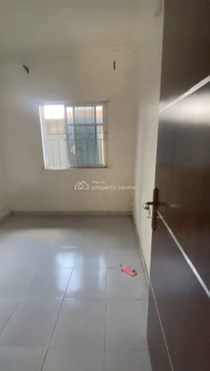 Spacious and Decent Mini Flat, Abiodun Street, Shomolu, Lagos, Mini Flat (room and Parlour) for Rent