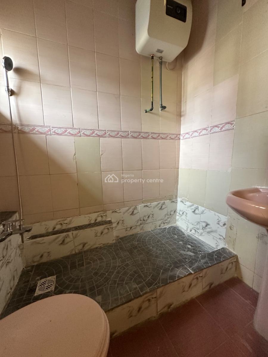 Neatly Built 3 Bedroom Apartment, Idado, Agungi, Lekki, Lagos, Flat / Apartment for Rent