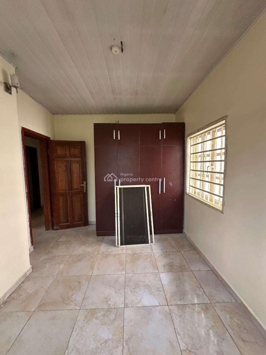 Neatly Built 3 Bedroom Apartment, Idado, Agungi, Lekki, Lagos, Flat / Apartment for Rent