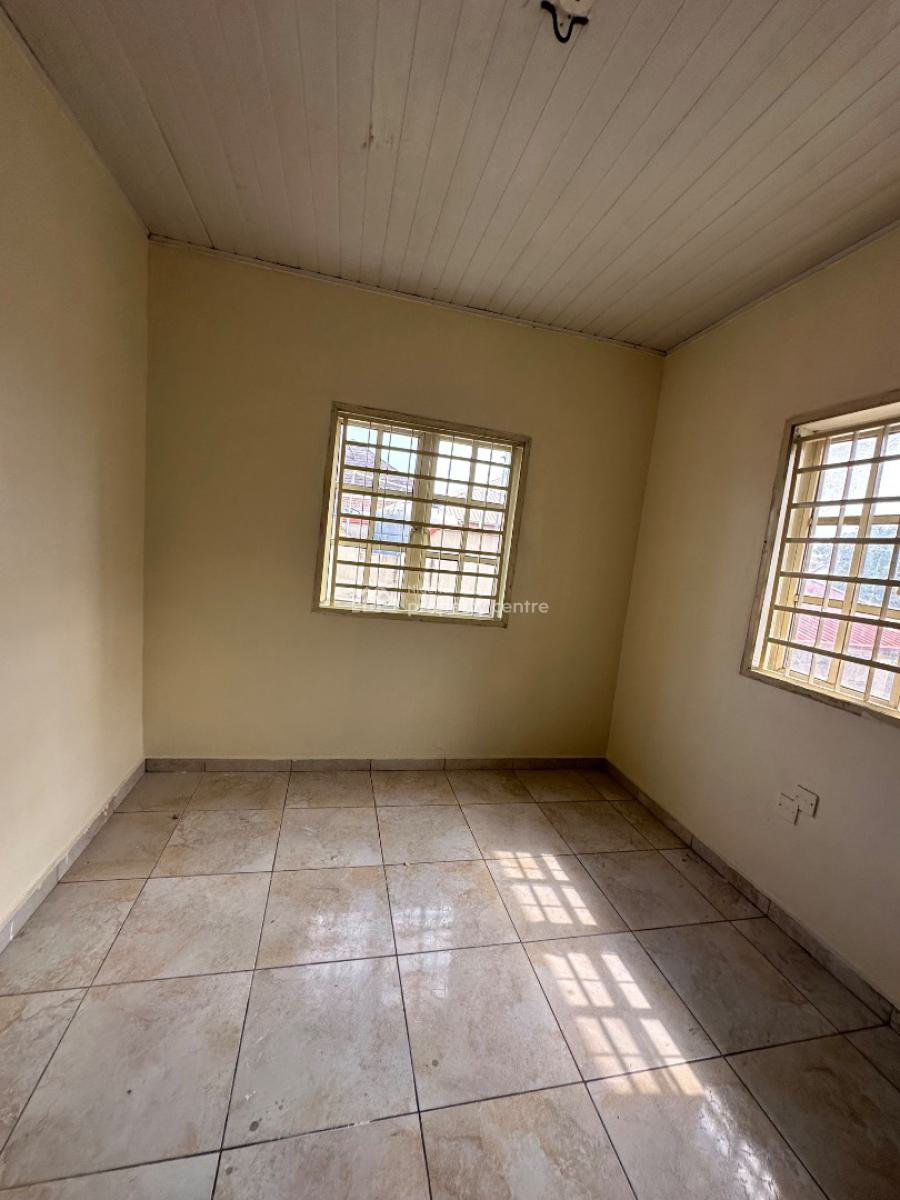 Neatly Built 3 Bedroom Apartment, Idado, Agungi, Lekki, Lagos, Flat / Apartment for Rent