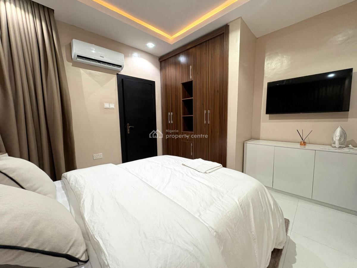 Book This Luxurious Cityview 3 Bedroom Apartment, Victoria Island (vi), Lagos, Flat / Apartment Short Let
