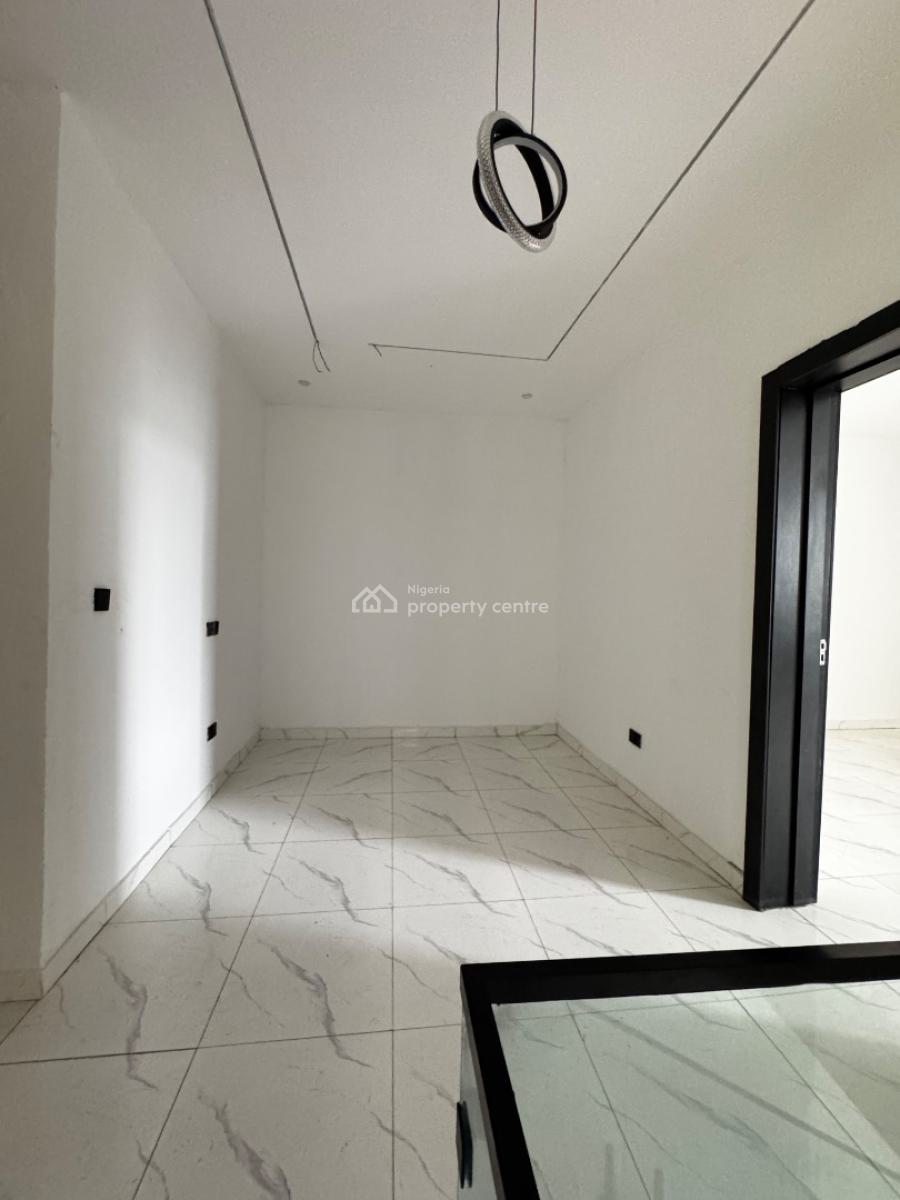 Exquisite 4-bedroom Semi-detached Duplex with Bq, Ikota, Lekki, Lagos, Semi-detached Duplex for Sale