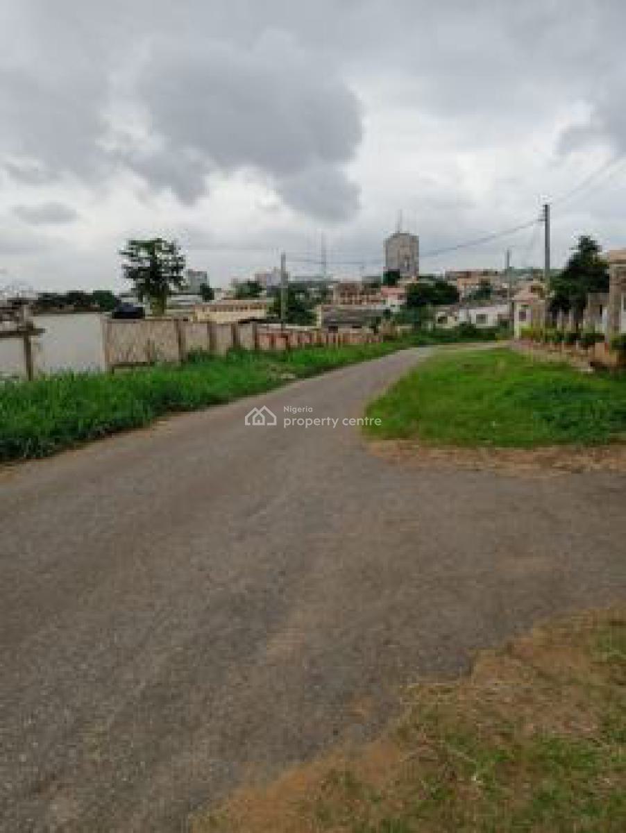 6 Flats of 3 Bedroom Duplex on 2143sqm of Land, Onireke Gra, Ibadan, Oyo, Block of Flats for Sale