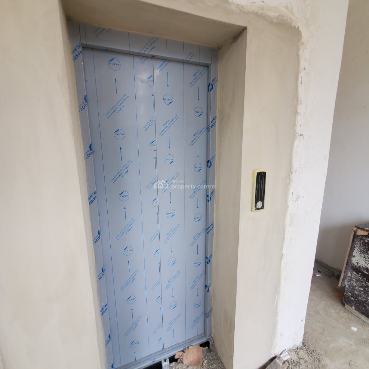 Well Build 4 Bedroom Apartments with Bq, Ikate Elegushi, Lekki, Lagos, Flat / Apartment for Sale