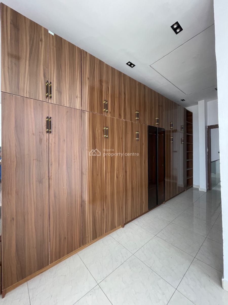 Luxury & Lifestyle in One Address  Semi-detached 4-bedroom, Ikota, Lekki, Lagos, Semi-detached Duplex for Sale
