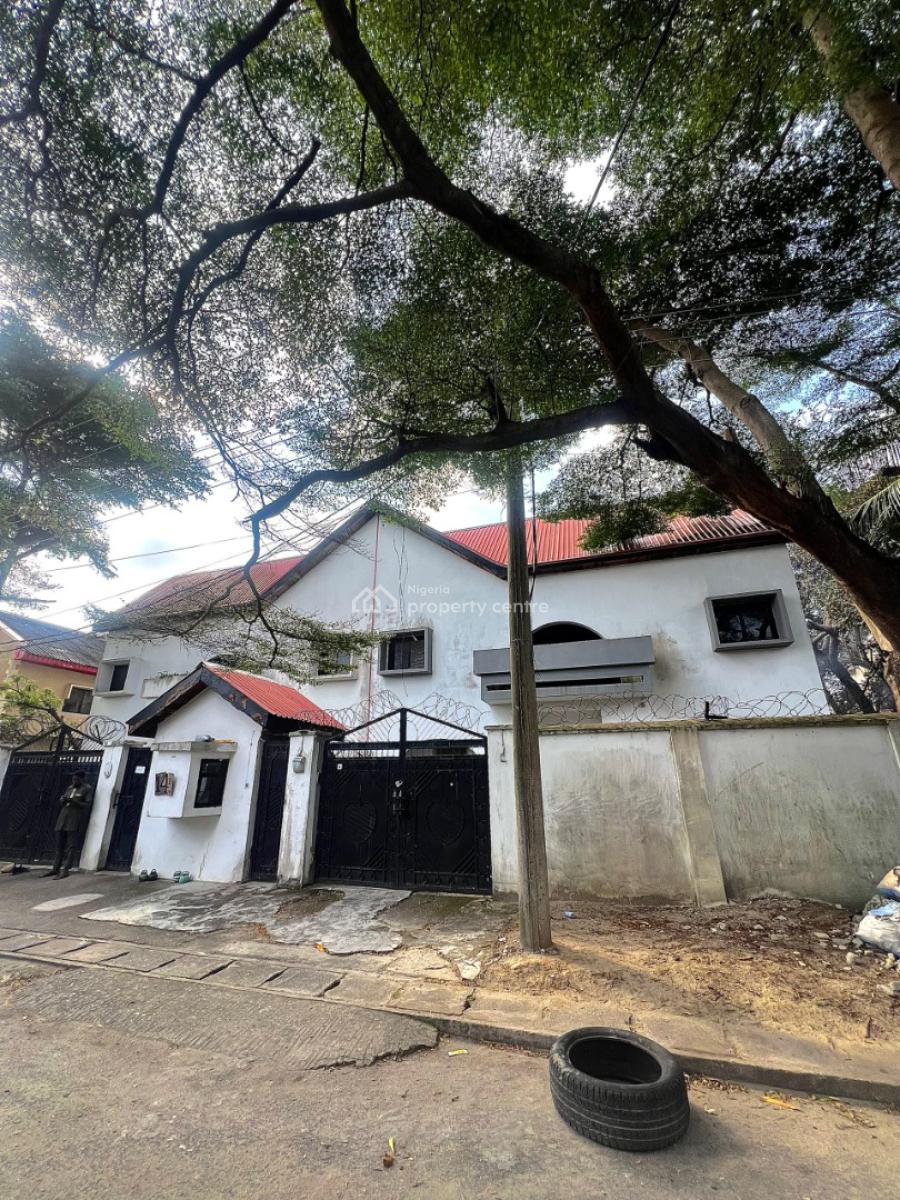 Self Compound 5 Bedroom Semidetached House with 4 Rooms Bq., Lekki Phase 1, Lekki, Lagos, Semi-detached Duplex for Rent