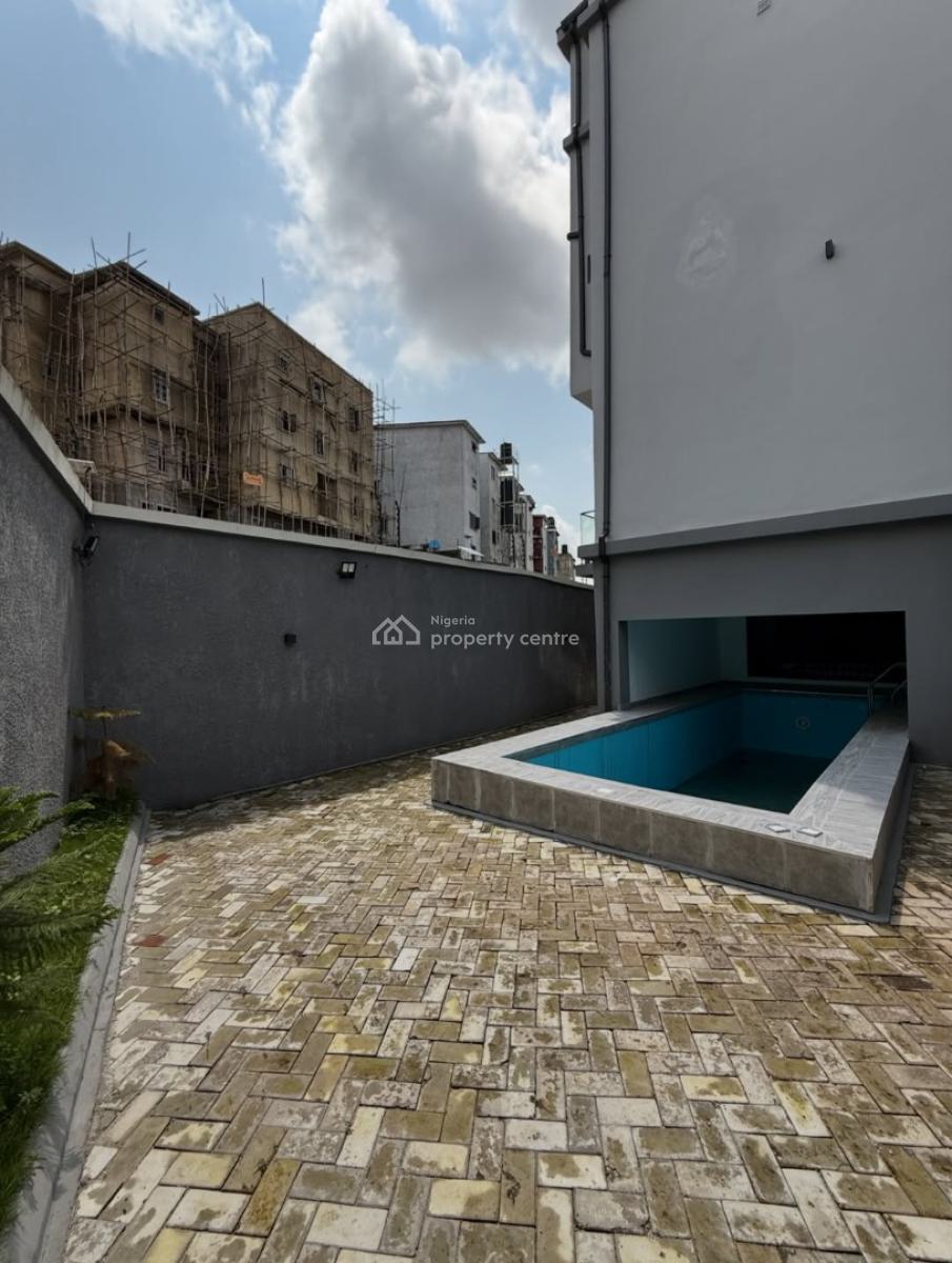 Grandiose 5 Bedroom Mansion, Guzape District, Abuja, Detached Duplex for Sale