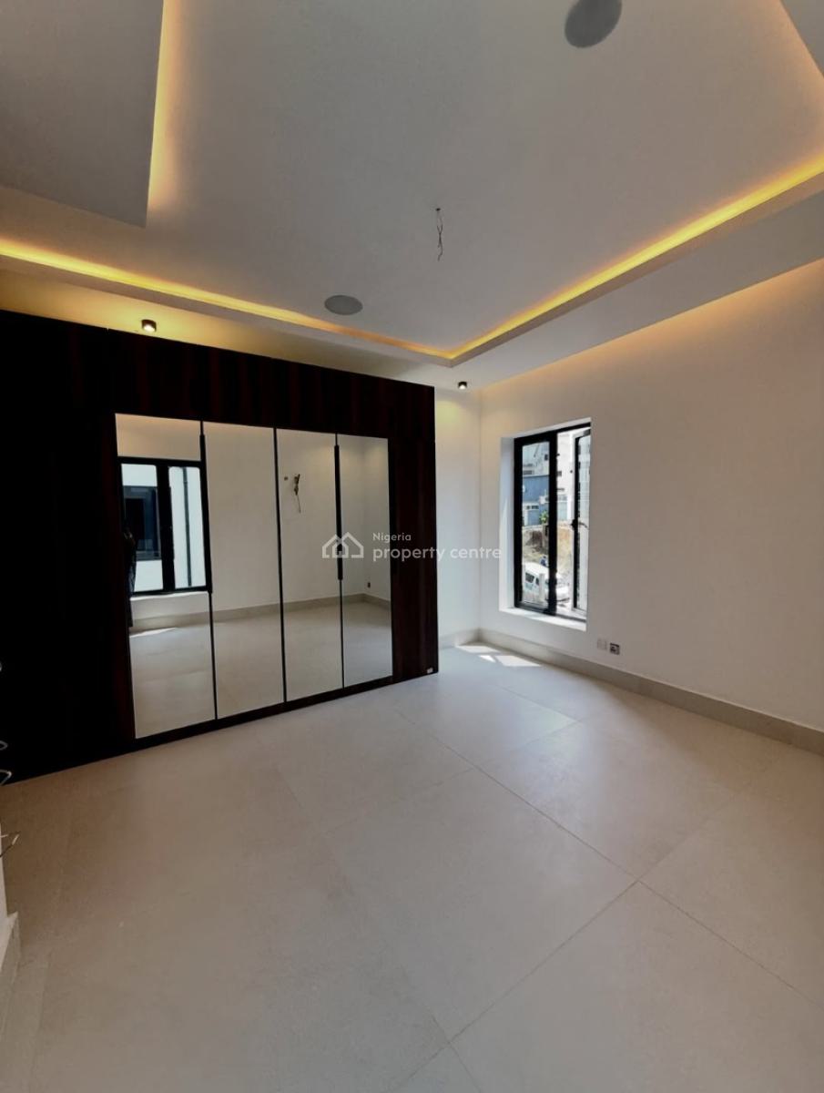 Grandiose 5 Bedroom Mansion, Guzape District, Abuja, Detached Duplex for Sale