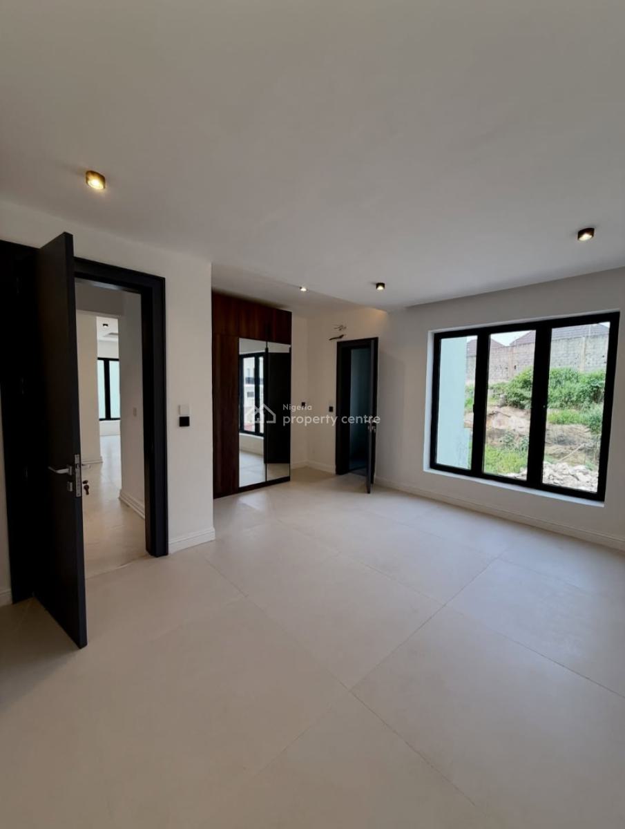 Grandiose 5 Bedroom Mansion, Guzape District, Abuja, Detached Duplex for Sale