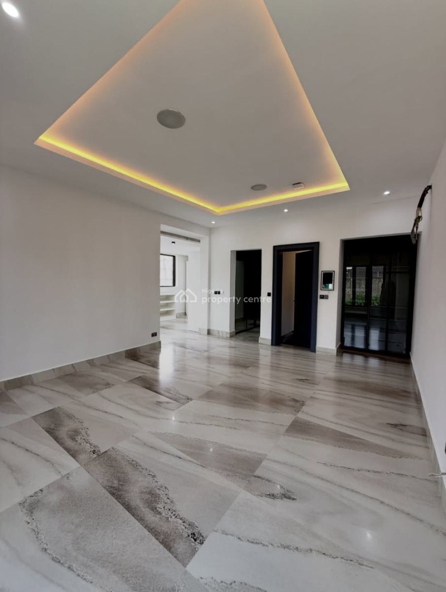 Grandiose 5 Bedroom Mansion, Guzape District, Abuja, Detached Duplex for Sale