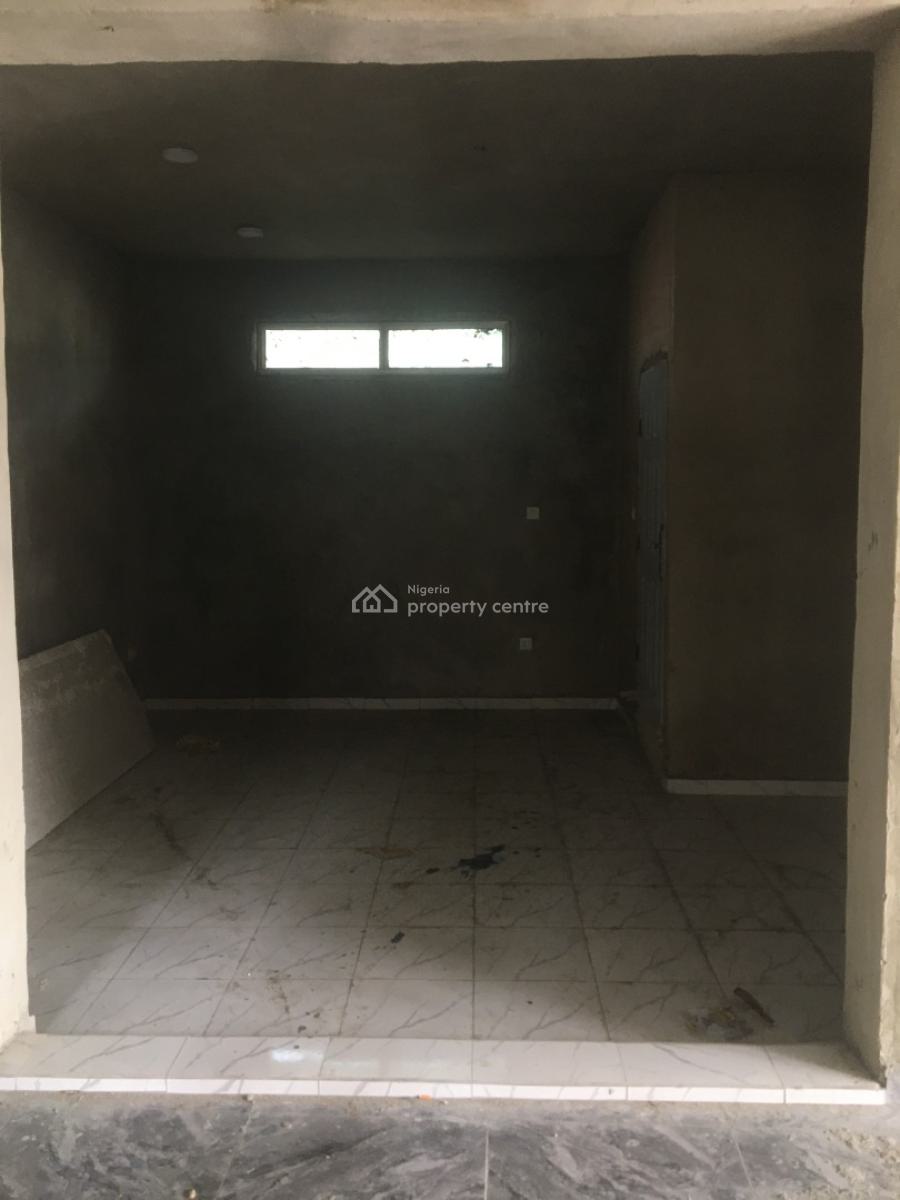 Shop / Commercial Mall Space Facing Major Road, Ilaje, Ajah, Lagos, Plaza / Complex / Mall for Rent