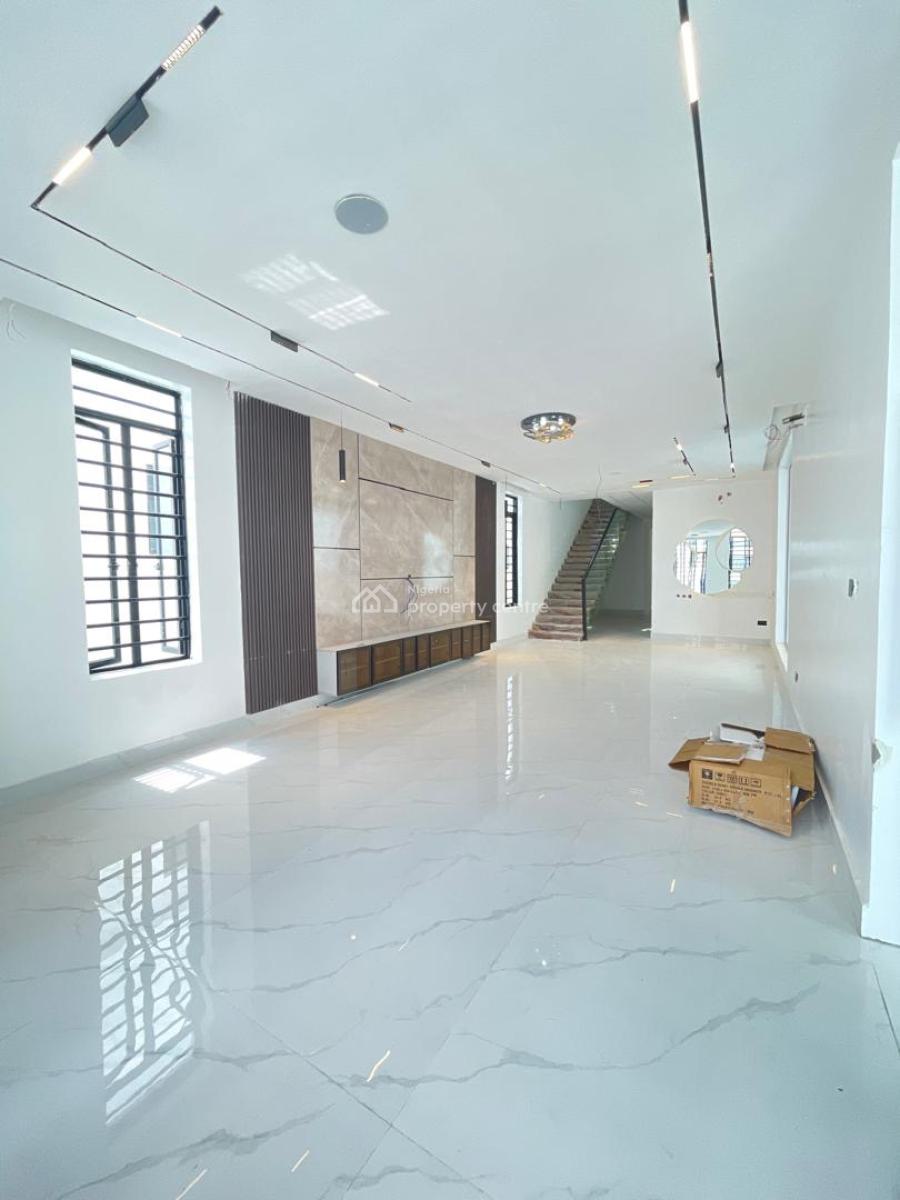 Elegantly Built 5 Bedroom Fully Detached House with Bq, Lekki Phase 1, Lekki, Lagos, Detached Duplex for Sale