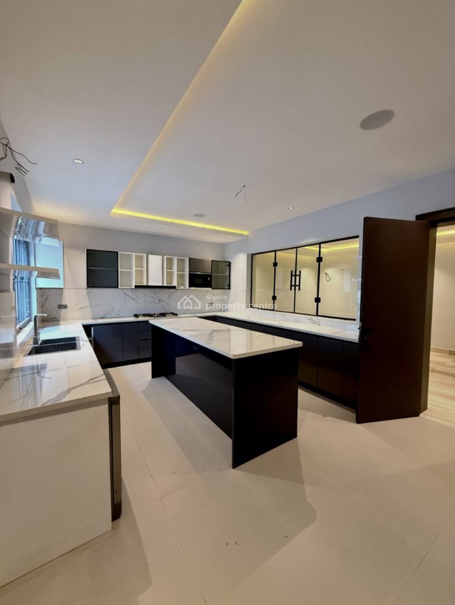 5-bedroom Gated Terrace Duplex with Bq, Guzape District, Abuja, Terraced Duplex for Sale