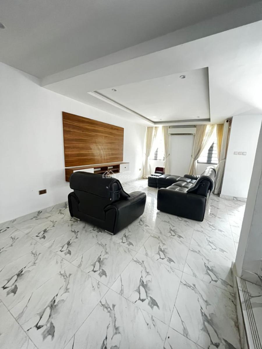 a 4 Bedrooms Terrace House with Bq, Ikate, Lekki, Lagos, Terraced Duplex for Sale
