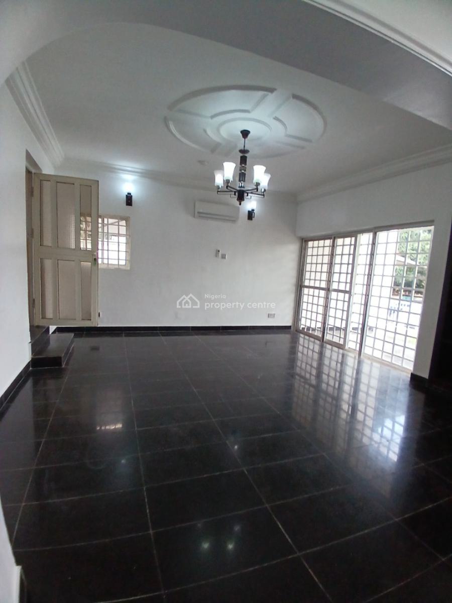 Well Renovated, 4 Bedroom Detached Duplex with 1 Room Bq, Maitama District, Abuja, Detached Duplex for Rent