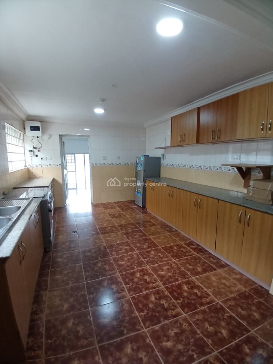 Well Renovated, 4 Bedroom Detached Duplex with 1 Room Bq, Maitama District, Abuja, Detached Duplex for Rent
