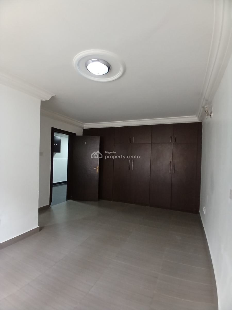 Well Renovated, 4 Bedroom Detached Duplex with 1 Room Bq, Maitama District, Abuja, Detached Duplex for Rent
