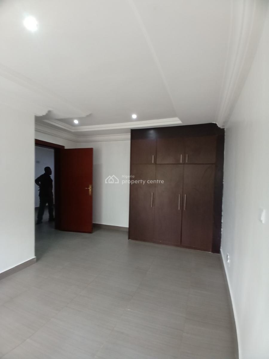 Well Renovated, 4 Bedroom Detached Duplex with 1 Room Bq, Maitama District, Abuja, Detached Duplex for Rent