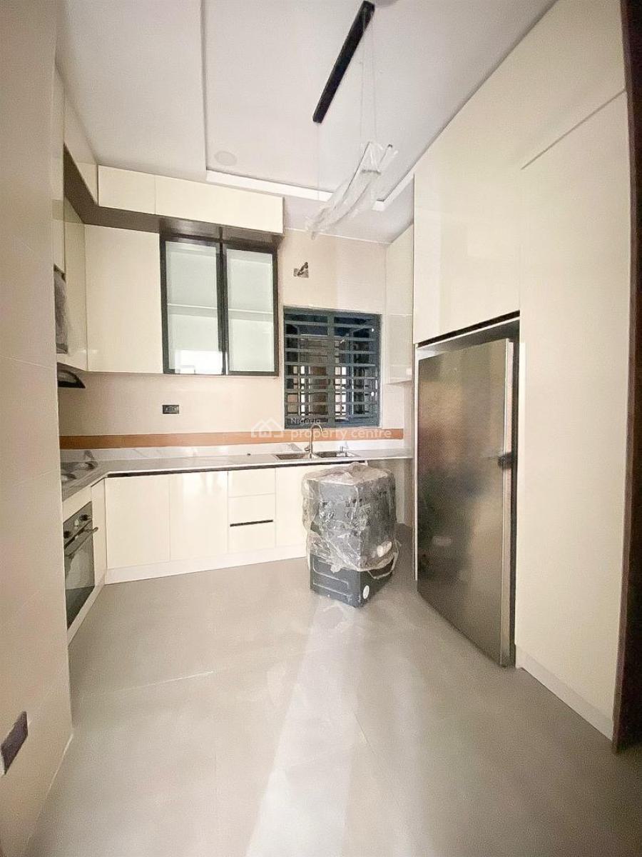Newly Built 3 Bedroom Apartments, Lekki Phase 1, Lekki, Lagos, Flat / Apartment for Rent