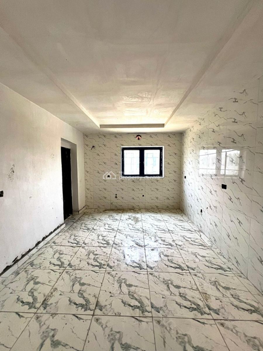 Luxury & Very Spacious 2 Bedroom Penthouse, Lekki Phase 2, Lekki, Lagos, Flat / Apartment for Rent