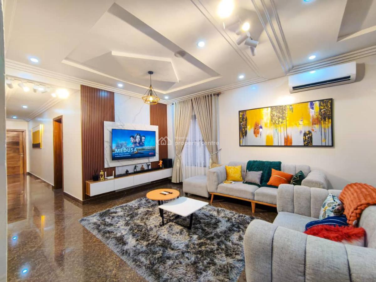 *spacious  Brand New 2 Bedroom Rooftop Apartment, Lekki Phase 1, Lekki, Lagos, Flat / Apartment Short Let