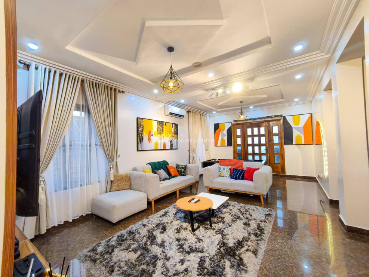 *spacious  Brand New 2 Bedroom Rooftop Apartment, Lekki Phase 1, Lekki, Lagos, Flat / Apartment Short Let