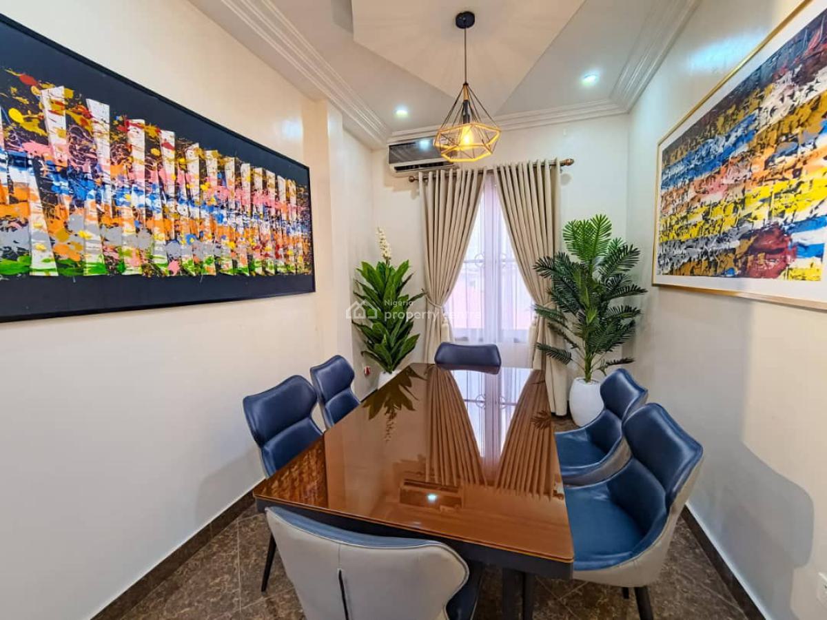 *spacious  Brand New 2 Bedroom Rooftop Apartment, Lekki Phase 1, Lekki, Lagos, Flat / Apartment Short Let