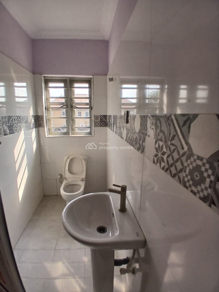 2 Bedroom Flat, Alashilla Estate, Ogombo, Ajah, Lagos, House for Rent