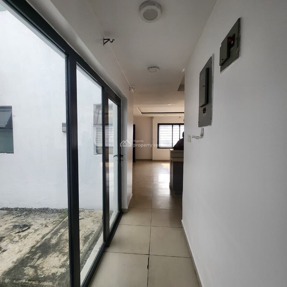Neatly Built 2 Bedroom Apartment, Osapa, Lekki, Lagos, Flat / Apartment for Rent