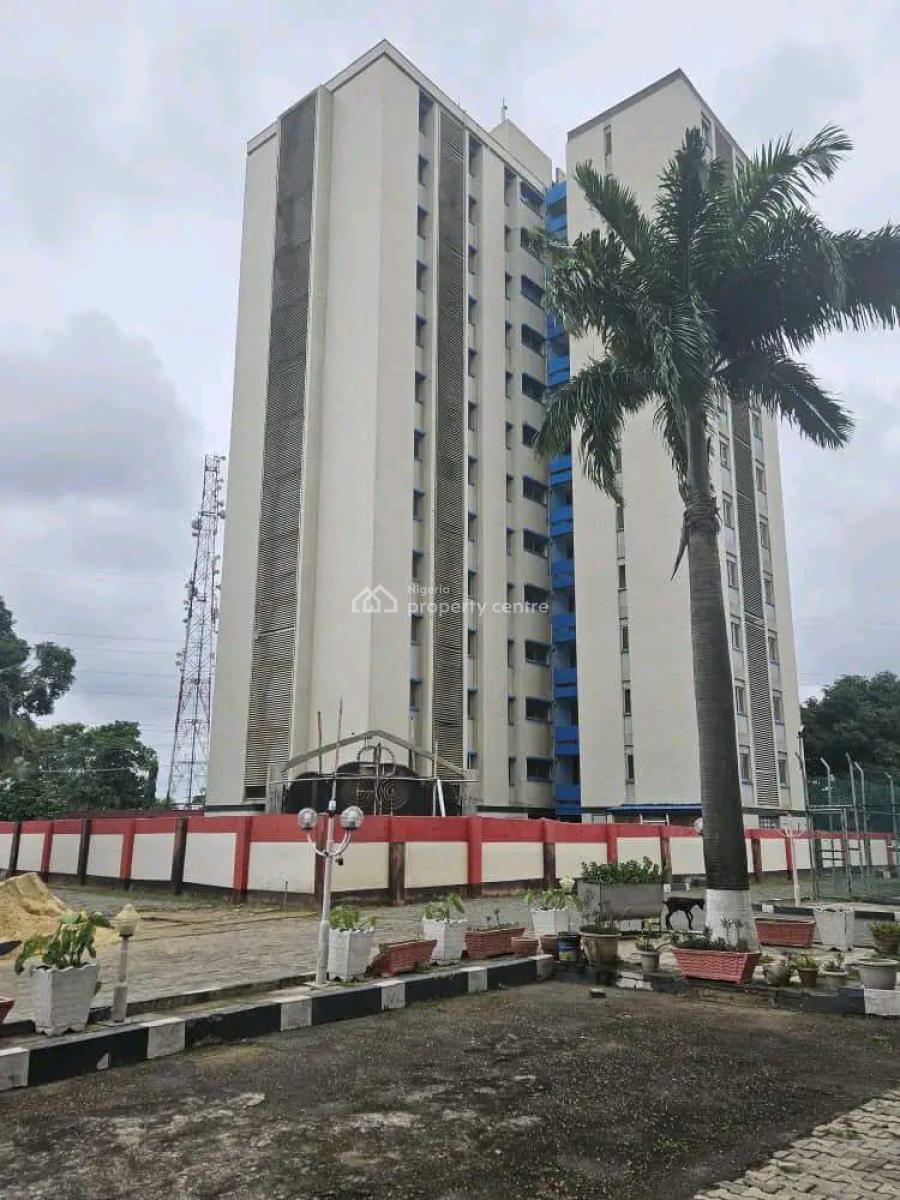 a High-rise Building of 13 Floors, Eric Moore Towers, Surulere, Lagos, Plaza / Complex / Mall for Sale