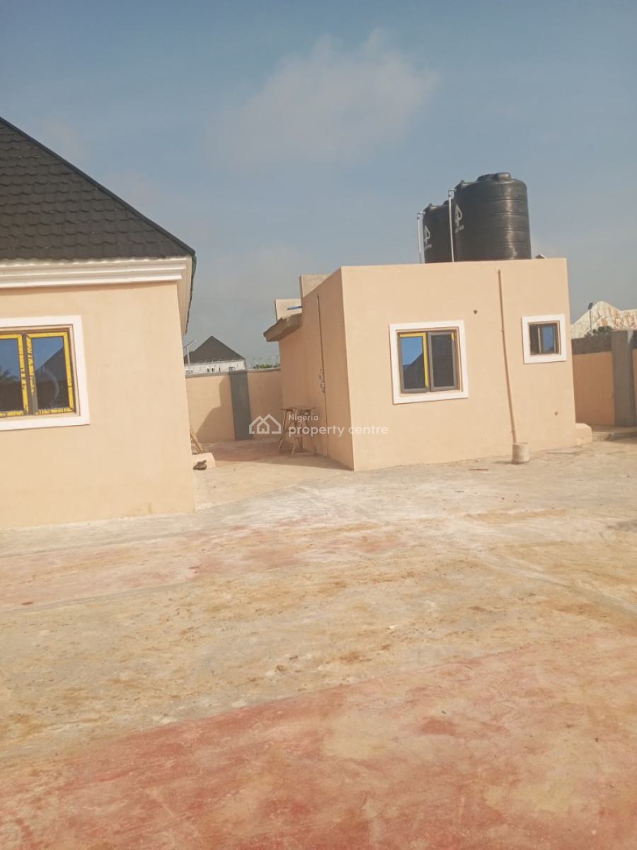 Brand New 1 Bedroom Apartment, Near Sharia Court Dukpa Rd, Gwagwalada, Abuja, Flat / Apartment for Rent