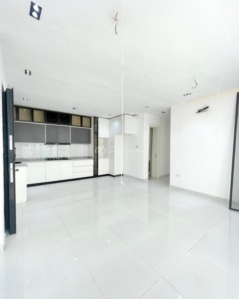 Luxurious Beautiful 2 Bedroom Apartment with Excellent Facilities, Ologolo, Lekki, Lagos, Flat / Apartment for Rent