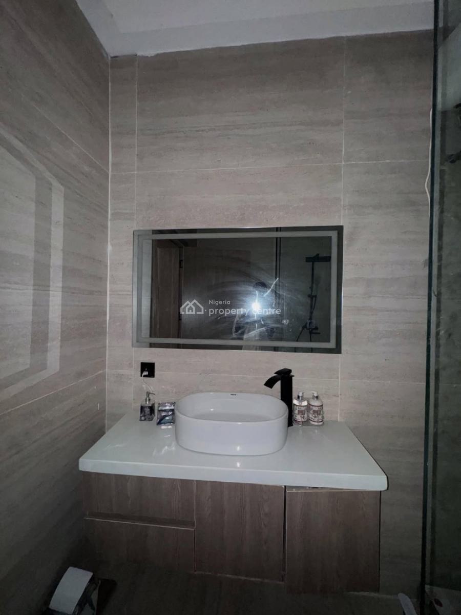 Exquisite 2 Bedroom Apartment with a Swimming Pool, Elevator, Lekki Phase 1, Lekki, Lagos, Flat / Apartment for Sale