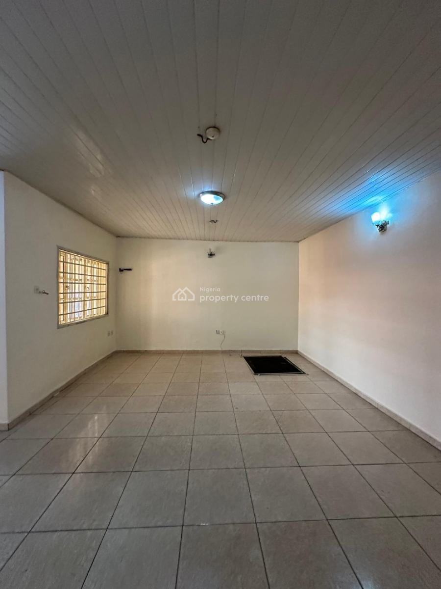 Neatly Built 3 Bedroom Apartment, Idado, Lekki, Lagos, Flat / Apartment for Rent