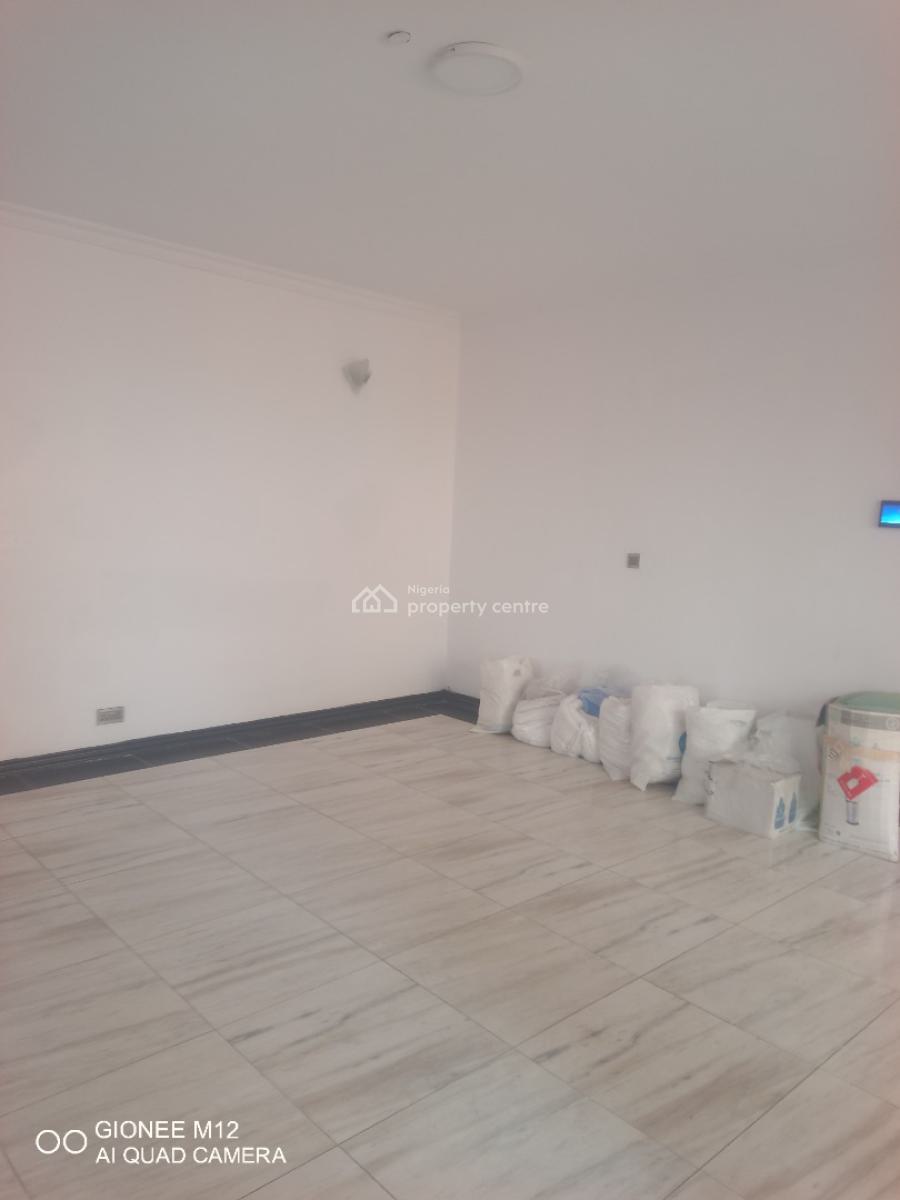 Lovely 3 Bed Room Flat with Bq and Elevator, Alcove Estate Access Control, Alagomeji, Yaba, Lagos, Flat / Apartment for Sale